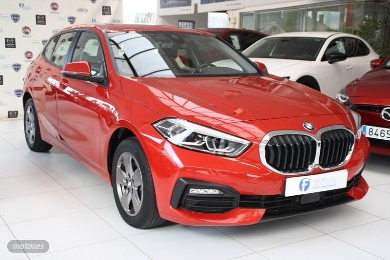 Usado BMW 118 150 CV (110 kW) 2023 Rojo Utilitario