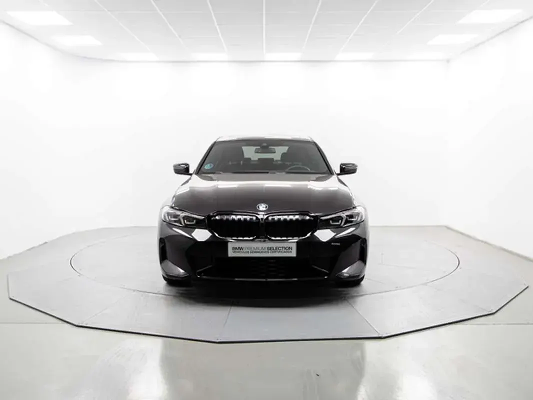Usado BMW 318 Comfort Edition 150 CV (110 kW) 2024 Negro Berlina