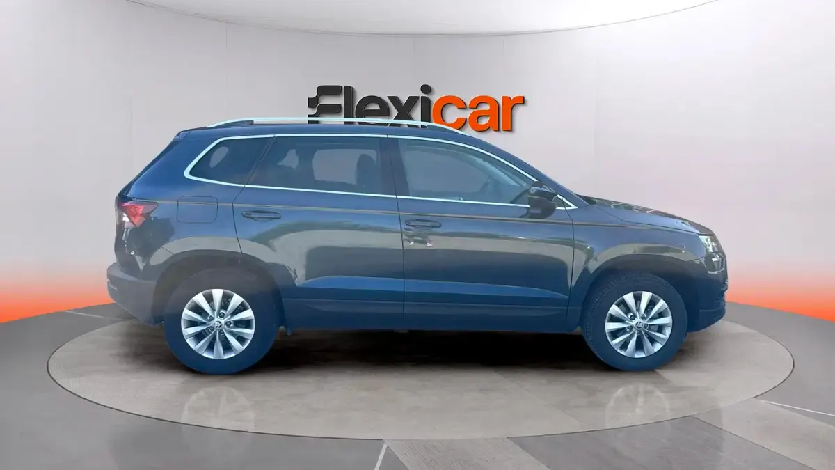 Usado Skoda Karoq Ambition 116 CV (85 kW) 2020 Azul SUV
