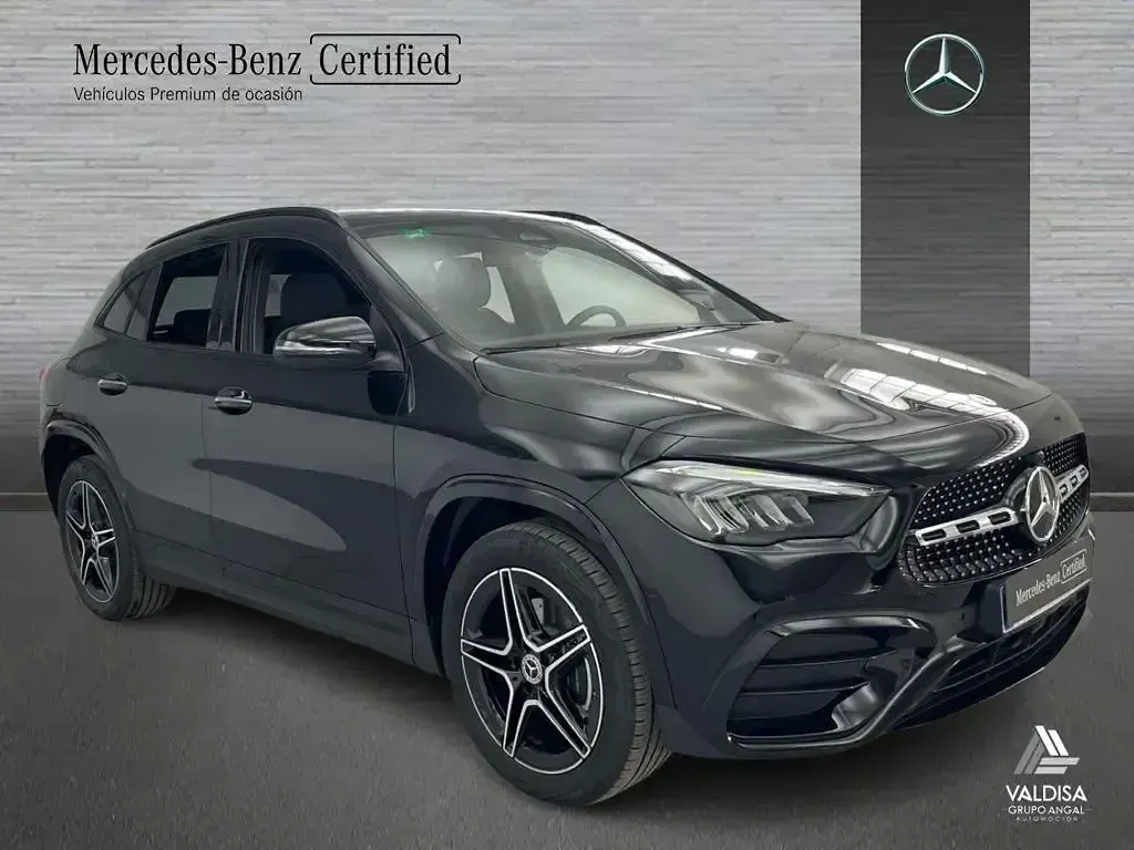 Usado Mercedes GLA250 218 CV (160 kW) 2026 Negro noche SUV