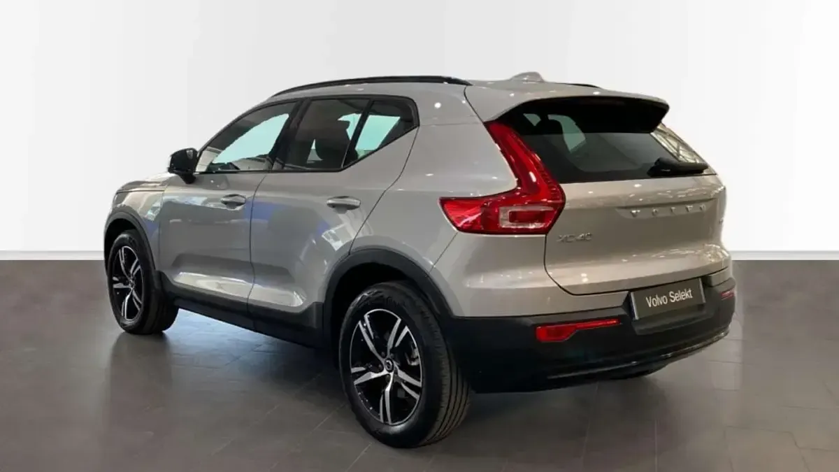 Usado Volvo XC40 Plus 163 CV (119 kW) 2025 SUV
