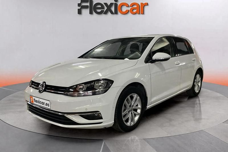 Usado VW Golf Advance 125 CV (91 kW) 2017 Blanco Berlina