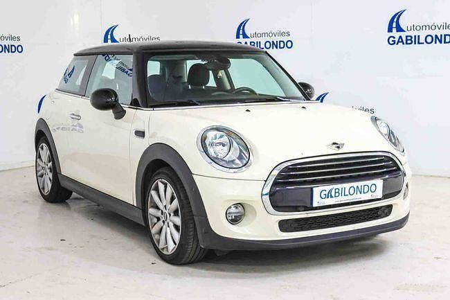 Usado Mini Cooper 137 CV (100 kW) 2017 Blanco Utilitario