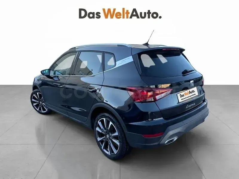 Usado Seat Arona FR 150 CV (110 kW) 2024 Negro SUV