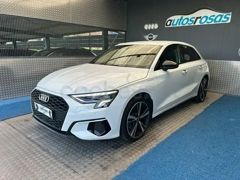 Usado Audi A3 Advanced Plus 204 CV (150 kW) 2021 Blanco Berlina
