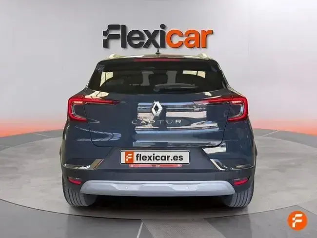 Usado Renault Captur Equilibre 90 CV (66 kW) 2022 Gris SUV