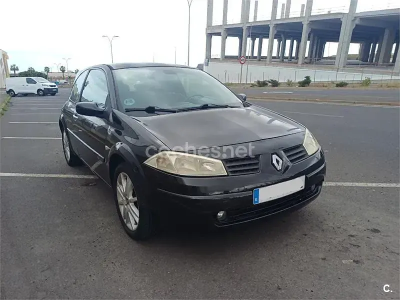 Usado Renault Mégane II Dynamique 115 CV (84 kW) 2003 Negro Berlina