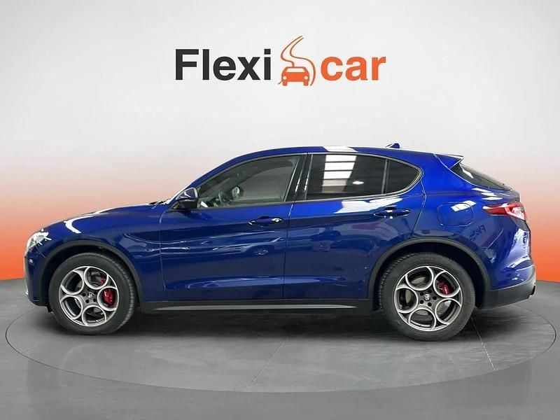Usado Alfa Romeo Stelvio Sprint 200 CV (147 kW) 2022 Azul SUV