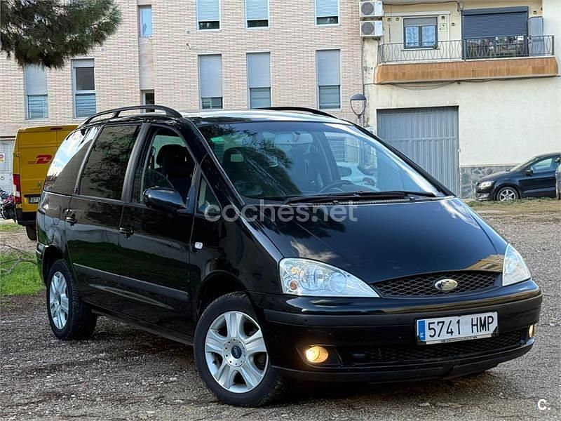 Negro Usado 2006 Ford Galaxy Trend Monovolumen | 4000 € - Imagen 1/4
