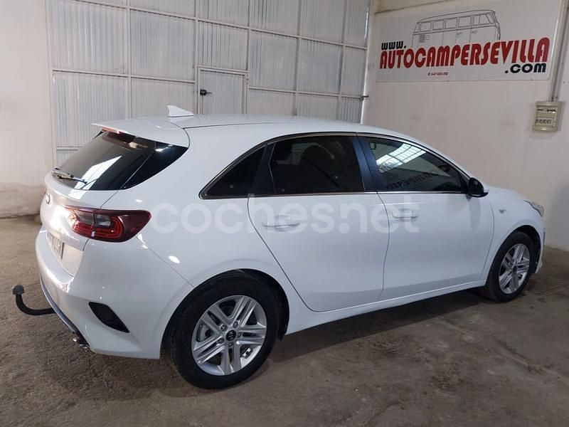 Usado Kia Ceed 115 CV (84 kW) 2020 Blanco Utilitario