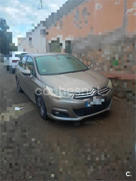 Usado Citroën C4 Seduction 92 CV (67 kW) 2011 Beige Berlina