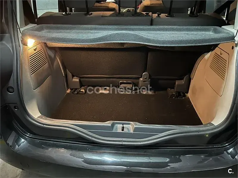 Usado Renault Modus Privilege 80 CV (58 kW) 2005 Negro Monovolumen