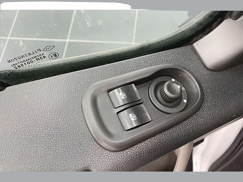 Usado Opel Movano 130 CV (95 kW) 2017 Blanco Van