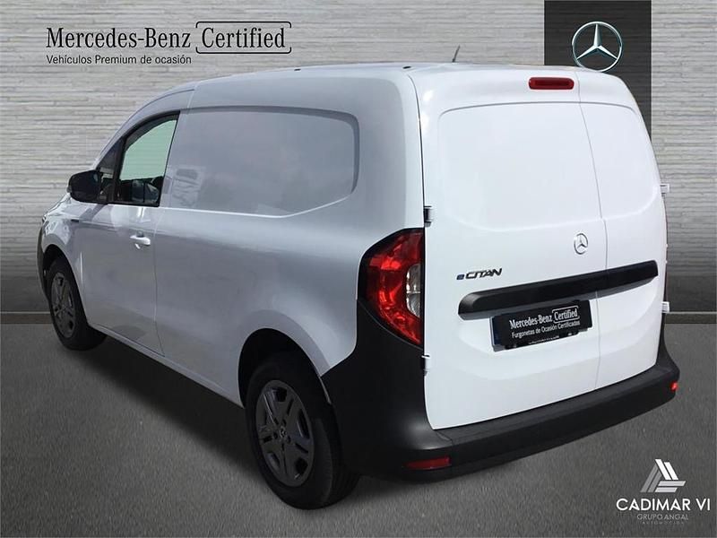 Usado Mercedes eCitan 89 kW (122 CV) 2023 Blanco Familiar