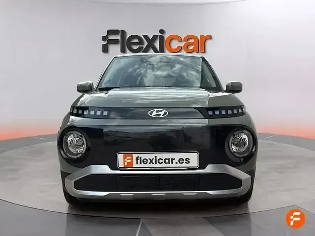 Usado Hyundai Inster 71 kW (97 CV) 2025 Verde Utilitario
