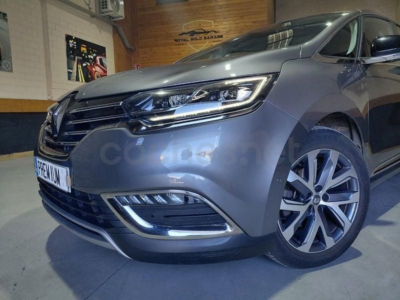 Usado Renault Espace Zen 160 CV (117 kW) 2017 Gris / plata Monovolumen