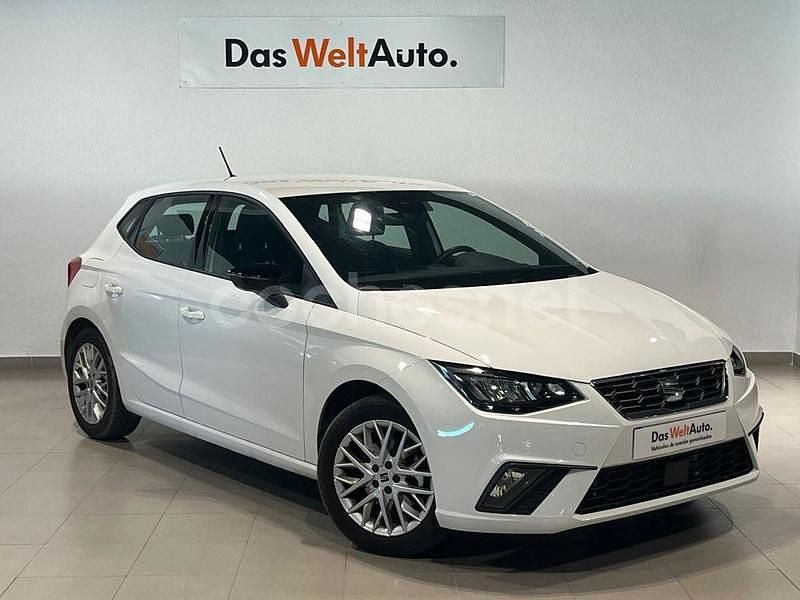 Blanco Usado 2024 Seat Ibiza FR Utilitario | 16.750 € (Precio justo) - Imagen 1/4
