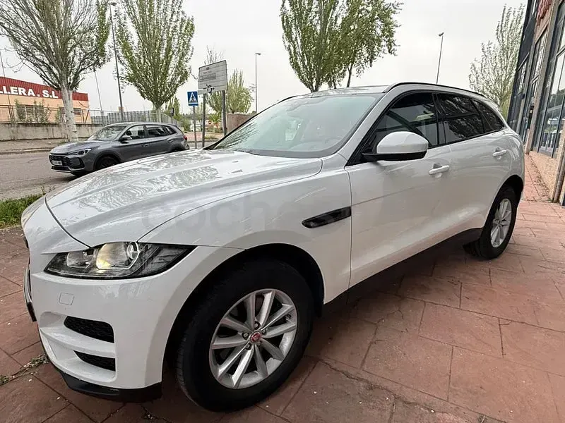 Usado Jaguar F-Pace Pure 300 CV (220 kW) 2017 Blanco SUV