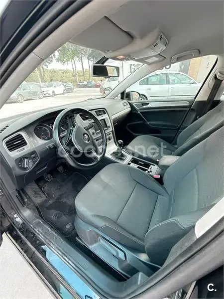 Usado VW Golf VII Sport 105 CV (77 kW) 2014 Negro Familiar