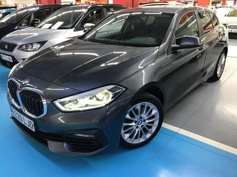 Gris / plata Usado 2020 BMW 118 Utilitario | 16.975 € (Precio justo) - Imagen 1/4