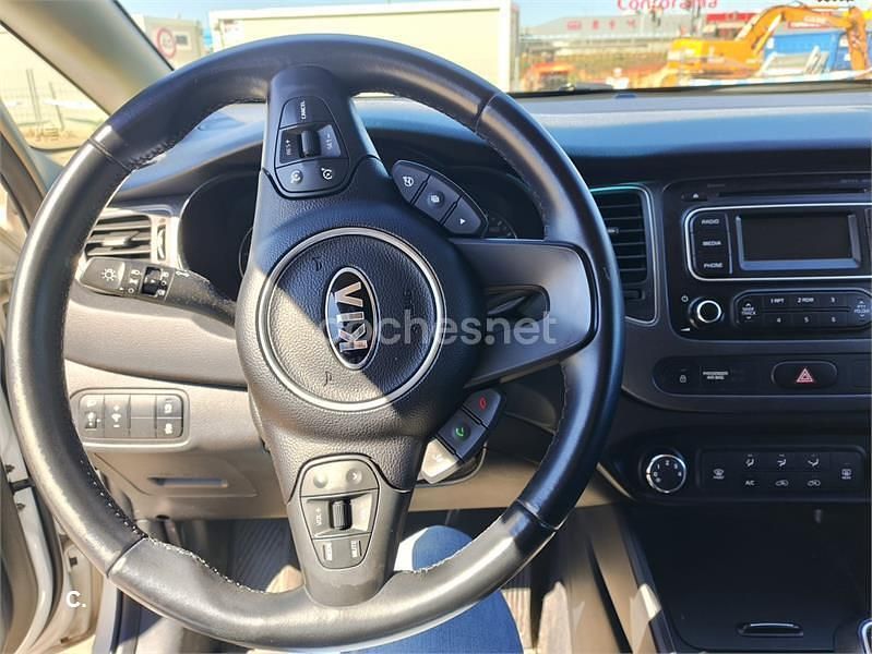 Usado Kia Carens 115 CV (84 kW) 2015 Blanco Monovolumen