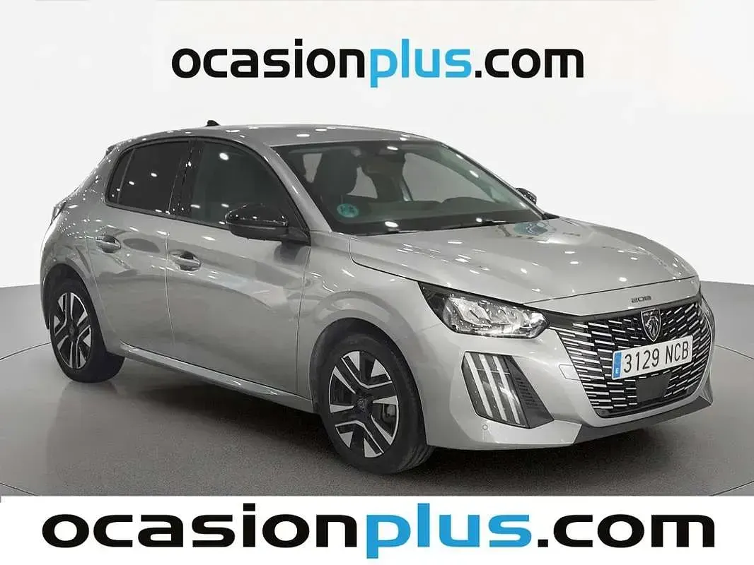 Usado Peugeot 208 Allure 102 CV (75 kW) 2025 Gris Utilitario