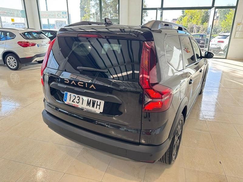 Usado Dacia Jogger Extreme 100 CV (73 kW) 2024 Negro Monovolumen