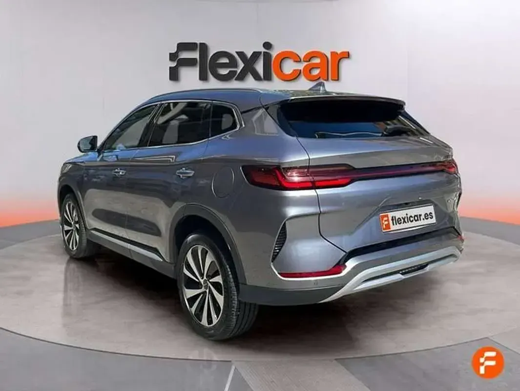 Usado BYD Seal U Boost 218 CV (160 kW) 2025 Gris SUV