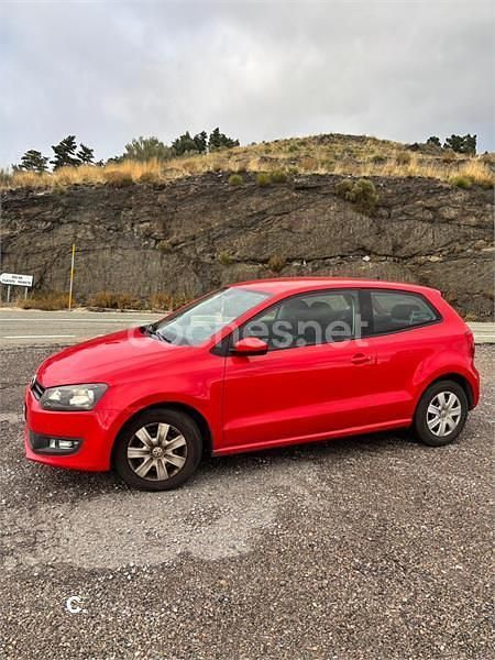 Rojo Usado 2012 VW Polo Advance Berlina | 5500 € (Buen precio) - Imagen 1/4