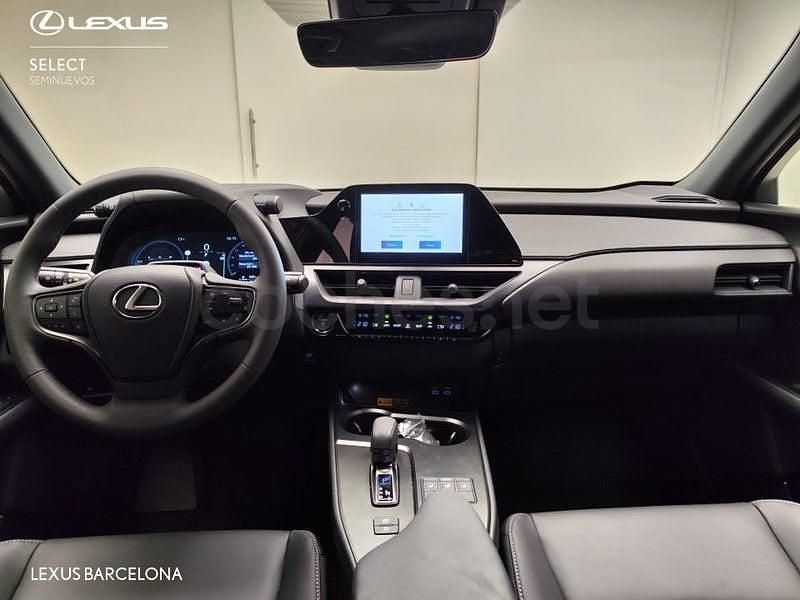 Usado Lexus UX Sport Line 199 CV (146 kW) 2025 Blanco SUV