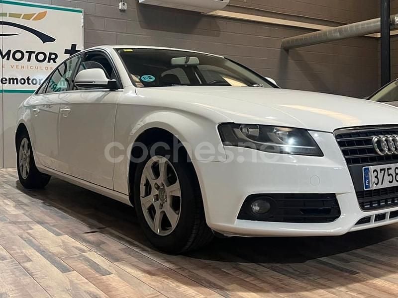Blanco Usado 2009 Audi A4 Exclusive Berlina | 9499 € (Precio justo) - Imagen 1/4
