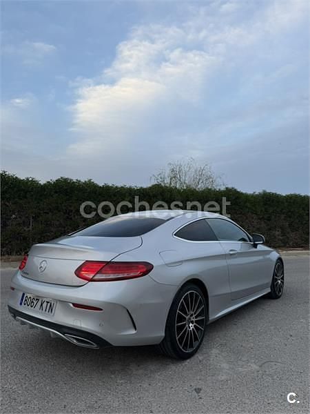 Usado Mercedes C220 170 CV (125 kW) 2019 Gris / plata Coupe