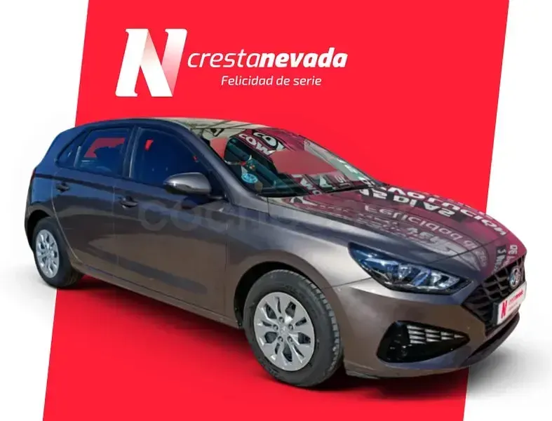 Usado Hyundai i30 110 CV (80 kW) 2021 Gris / plata Berlina