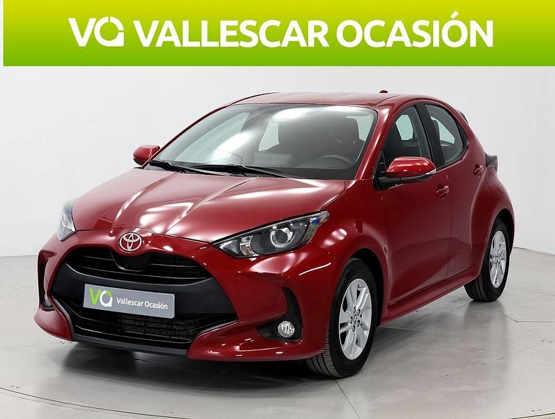 Rojo Usado 2024 Toyota Yaris Edition Berlina | 18.900 € (Precio justo) - Imagen 1/4