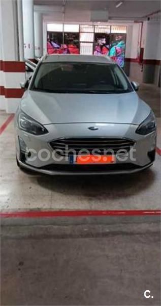 Gris / plata Usado 2019 Ford Focus Titanium Familiar | 11.600 € (Precio justo) - Imagen 1/4