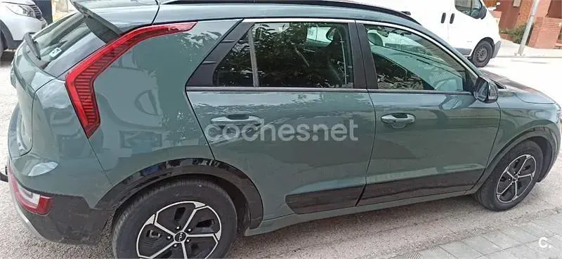 Usado Kia Niro 183 CV (134 kW) 2022 Verde SUV