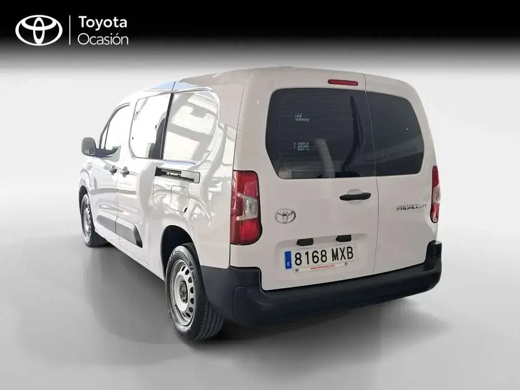 Usado Toyota Proace City City 102 CV (75 kW) 2024 Blanco Monovolumen
