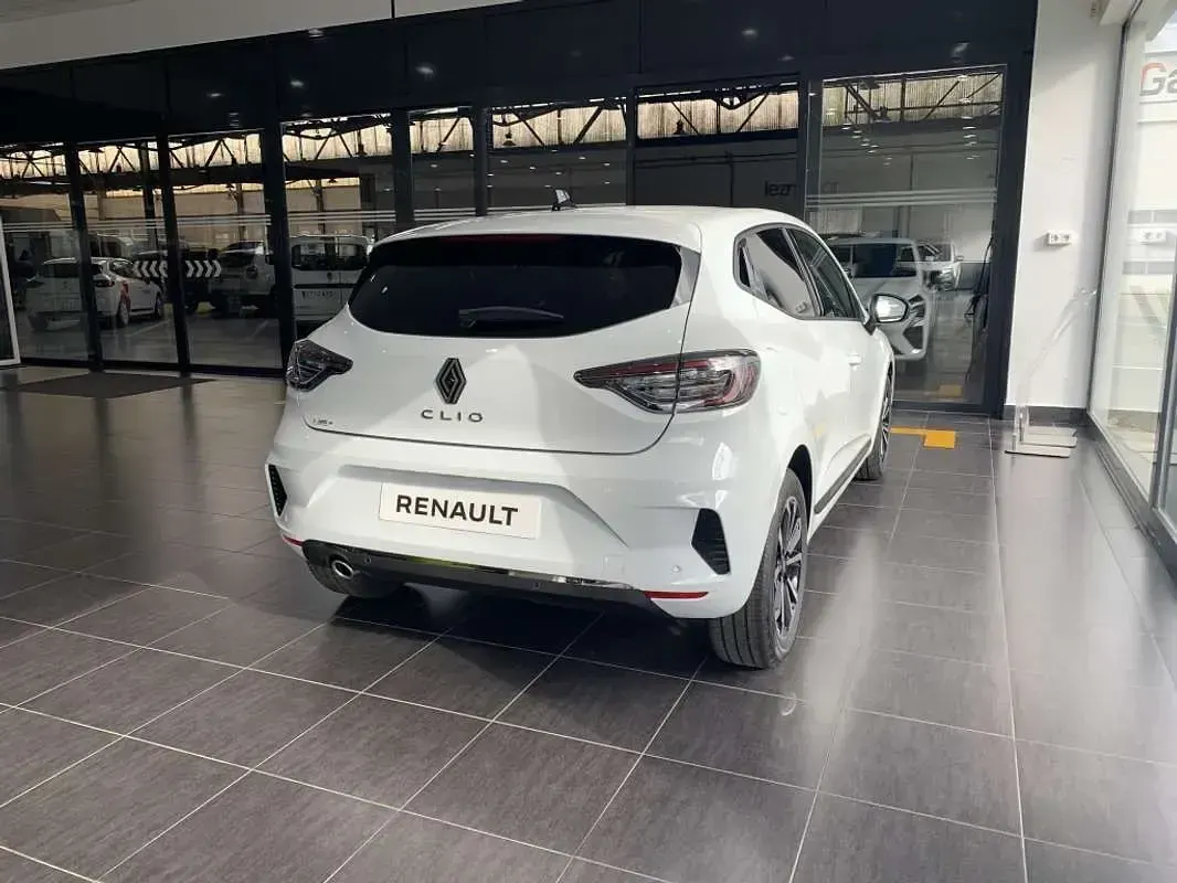 Nuevo Renault Clio Techno 101 CV (74 kW) 2025 Blanco Utilitario