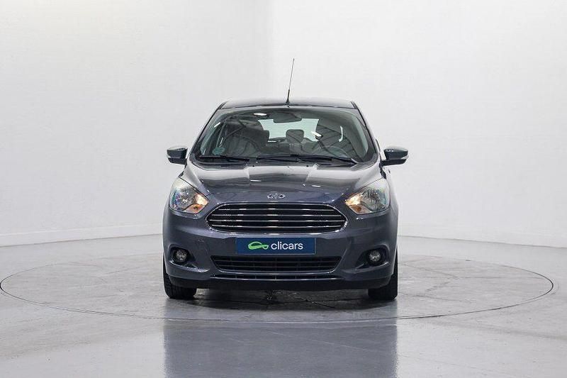 Usado Ford Ka 85 CV (62 kW) 2018 Gris Berlina
