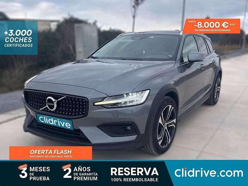 Usado Volvo V60 Pro 190 CV (139 kW) 2019 Gris Familiar