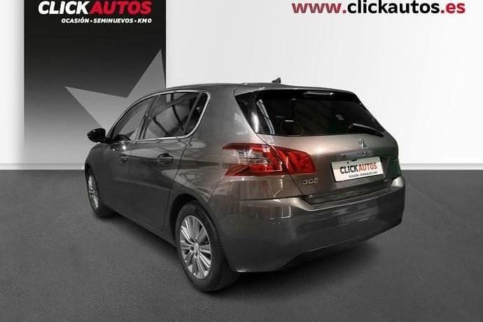 Usado Peugeot 308 Allure 110 CV (80 kW) 2021 Negro