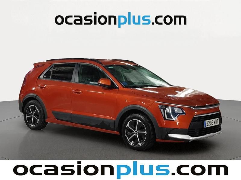Usado Kia Niro 184 CV (135 kW) 2024 Rojo SUV