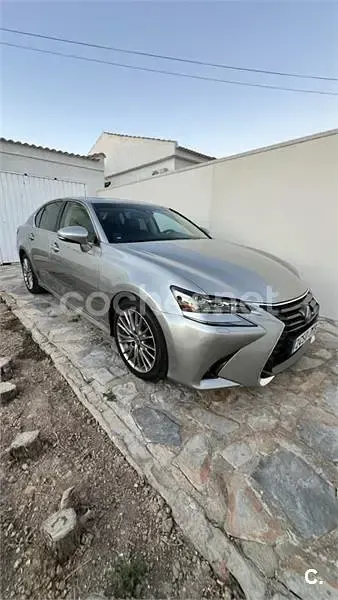 Usado Lexus GS300h Luxury Line 223 CV (164 kW) 2017 Gris / plata Berlina