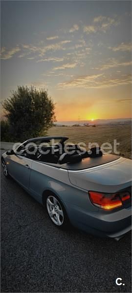 Usado BMW 320 Cabriolet 170 CV (125 kW) 2007 Gris / plata Descapotable