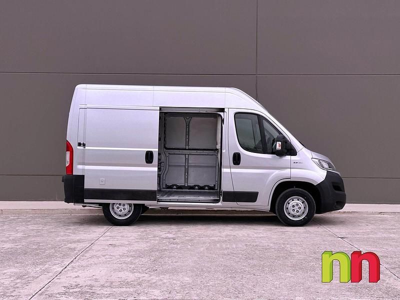 Usado Fiat Ducato 150 CV (110 kW) 2019 Gris Van
