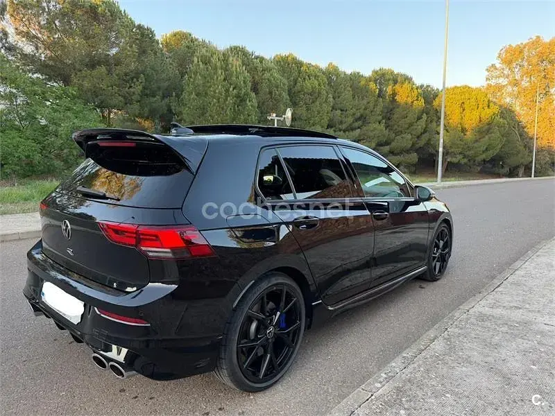 Usado VW Golf VIII R 320 CV (235 kW) 2024 Negro Berlina