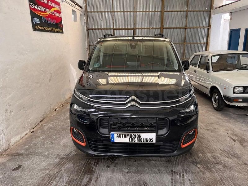 Usado Citroën Berlingo Feel 130 CV (95 kW) 2019 Negro Monovolumen