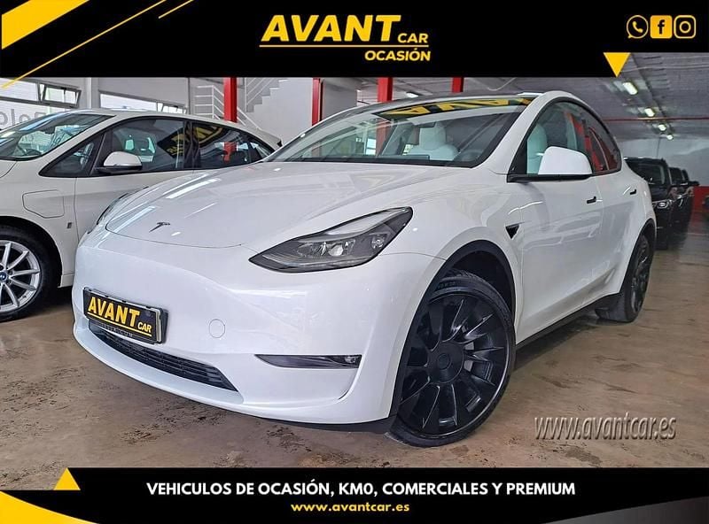 Begagnad Tesla Model Y 258 kW (351 HK) 2024 Vit SUV