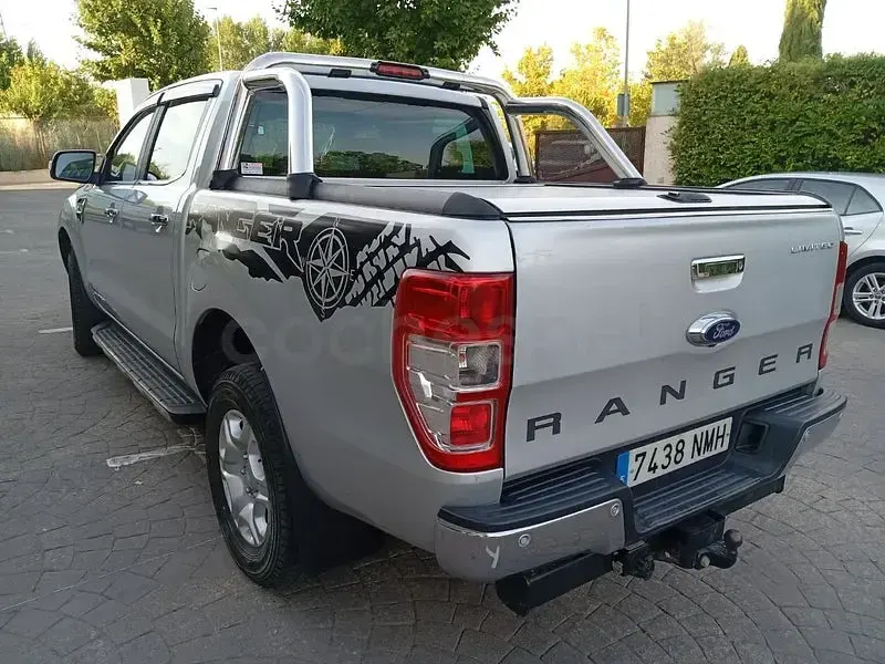 Usado Ford Ranger Wildtrack 200 CV (147 kW) 2019 Gris / plata Pickup/Camioneta