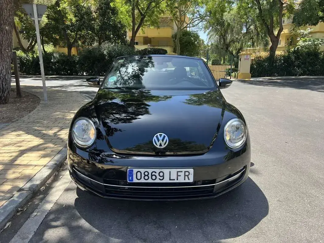 Usado VW Beetle Karmann 105 CV (77 kW) 2015 Negro Utilitario